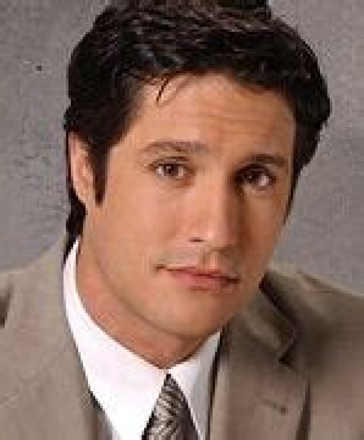 Zachariah Koslow Biography, Age, Height, Wife, Net Worth, Family